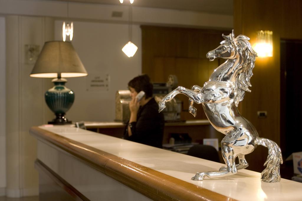 Hotel Bassetto Ferentino Bagian luar foto
