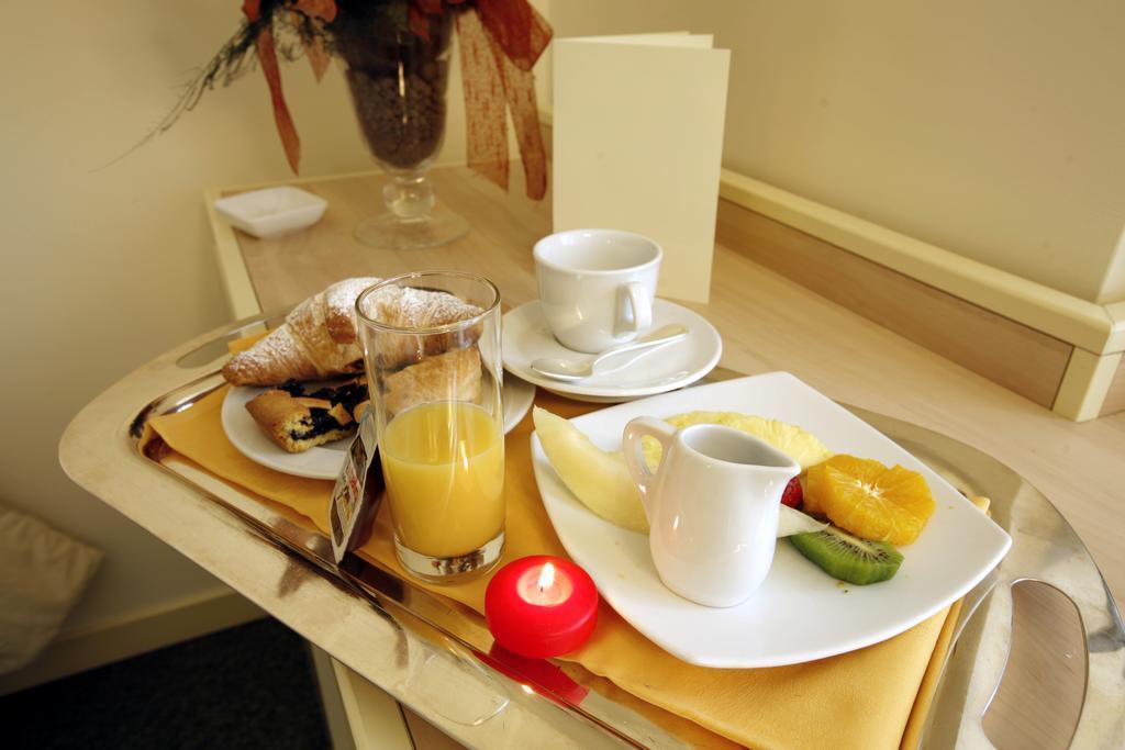 Hotel Bassetto Ferentino Bagian luar foto