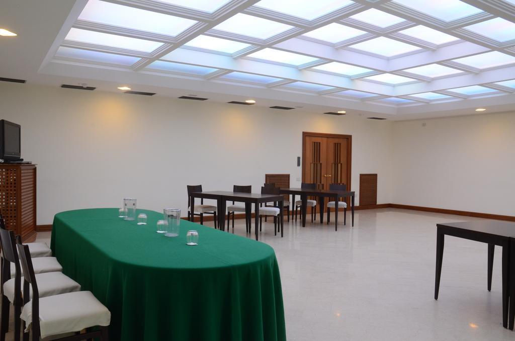 Hotel Bassetto Ferentino Bagian luar foto