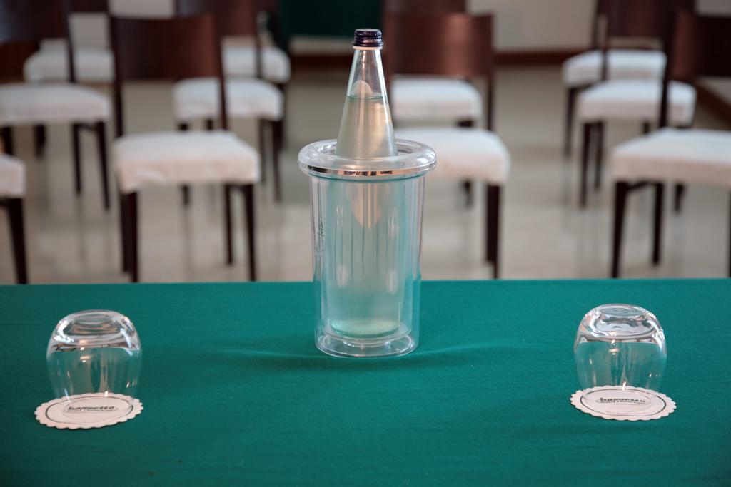 Hotel Bassetto Ferentino Bagian luar foto