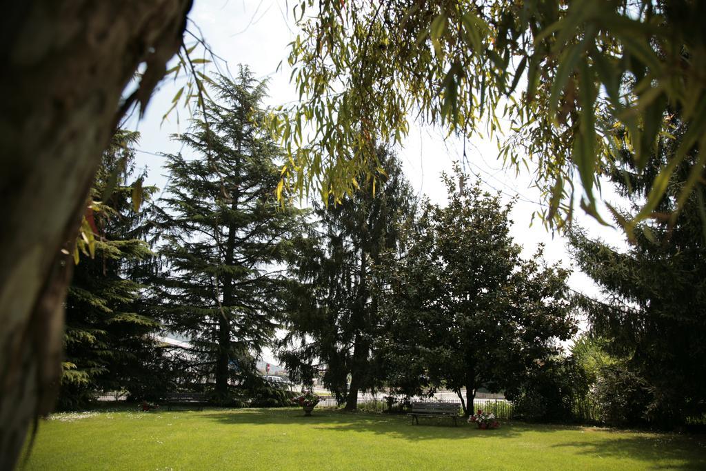Hotel Bassetto Ferentino Bagian luar foto