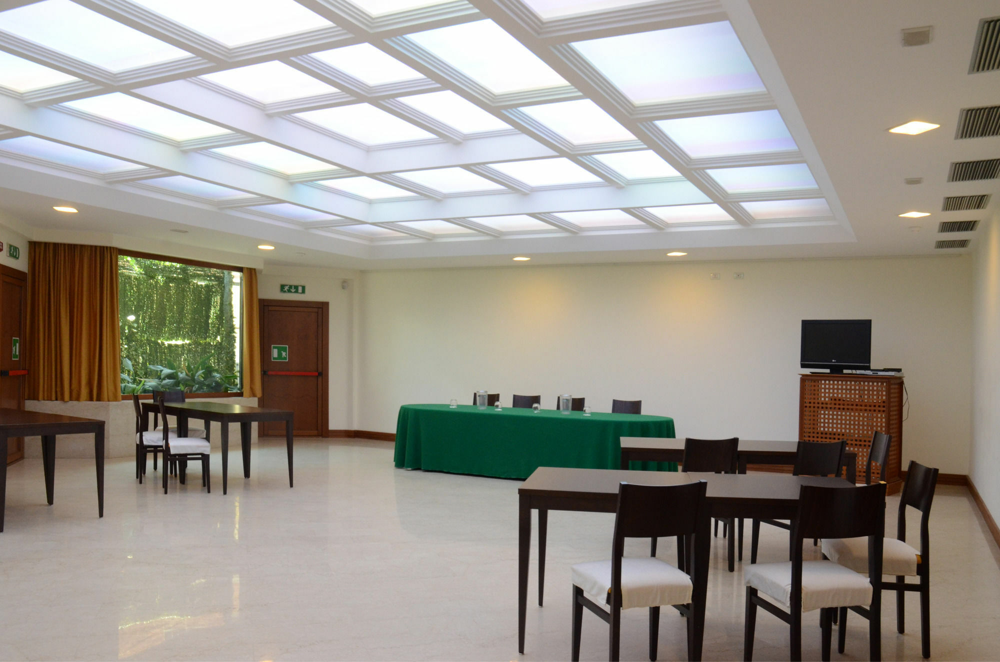 Hotel Bassetto Ferentino Bagian luar foto