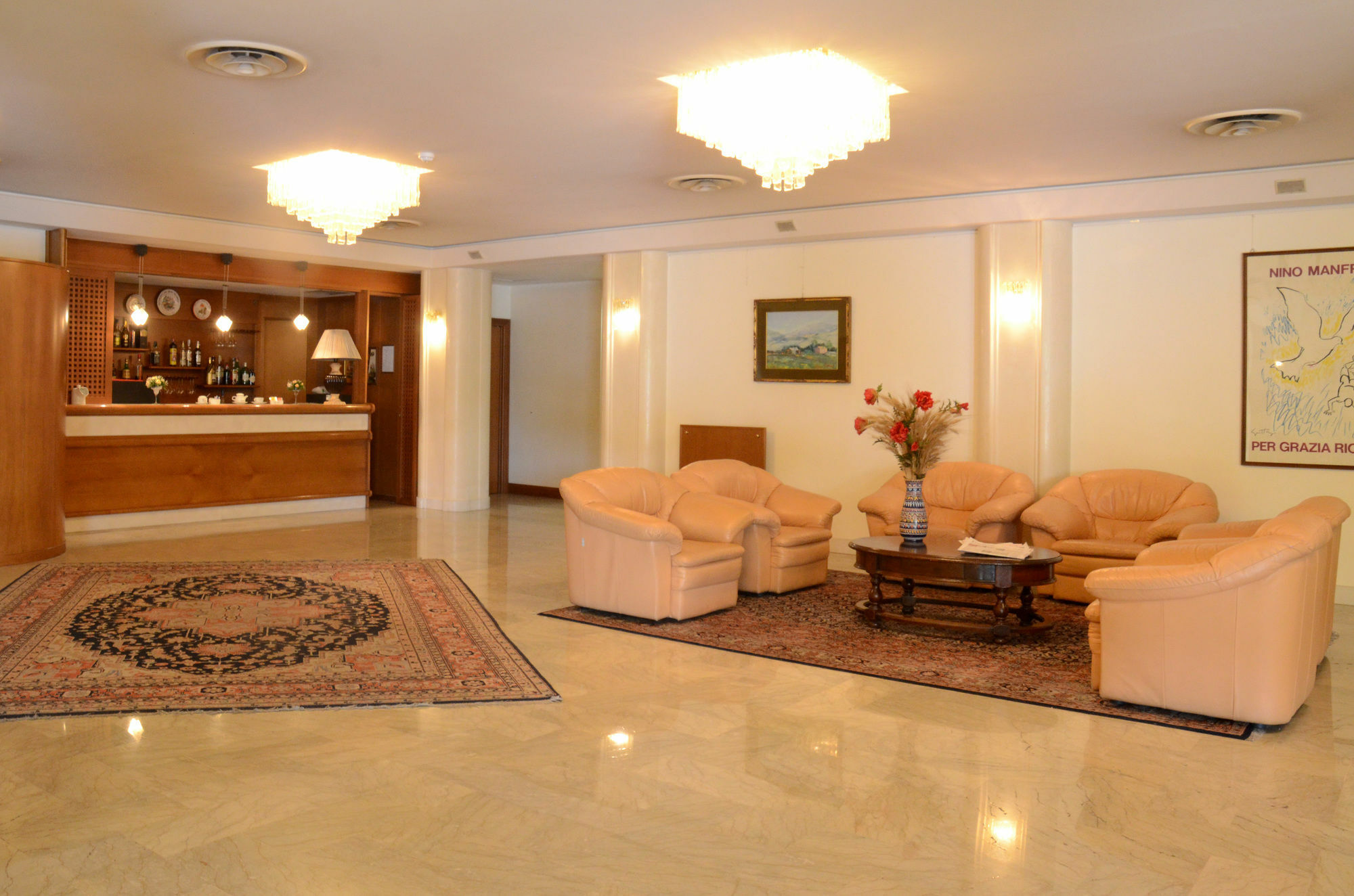 Hotel Bassetto Ferentino Bagian luar foto